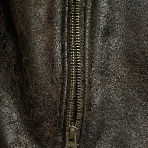 Faux Leather Jacket ❤️❤️💃🏽💃🏽😍😍💕 - Picture 3 of 6